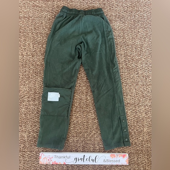 Boys Nike windbreaker/fleece pants - Picture 6 of 10